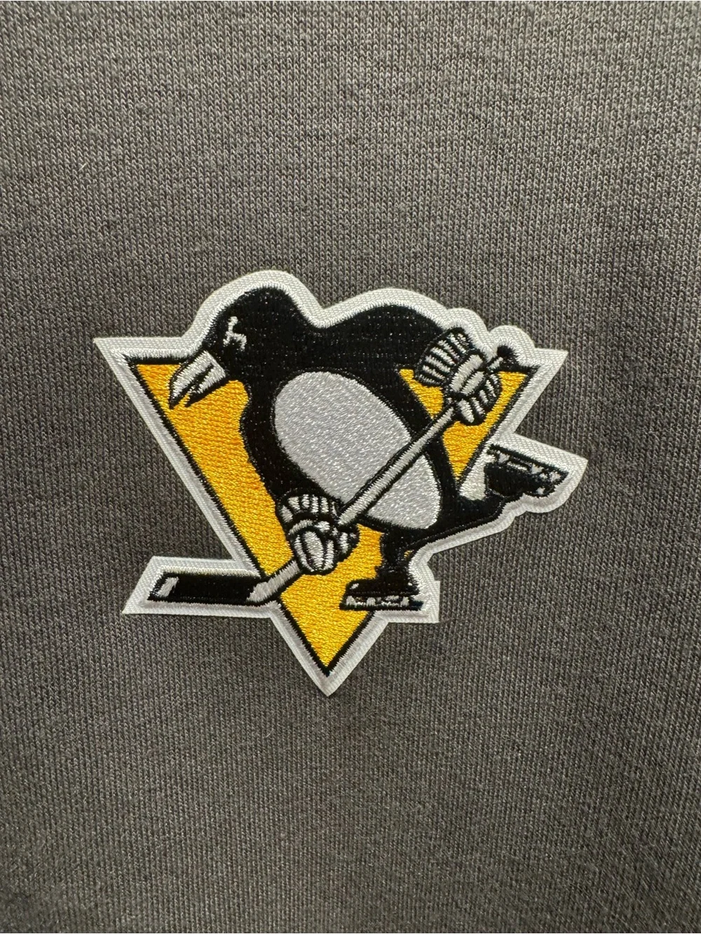 Antigua Gray Pittsburgh Penguins Full-Zip Hoodie